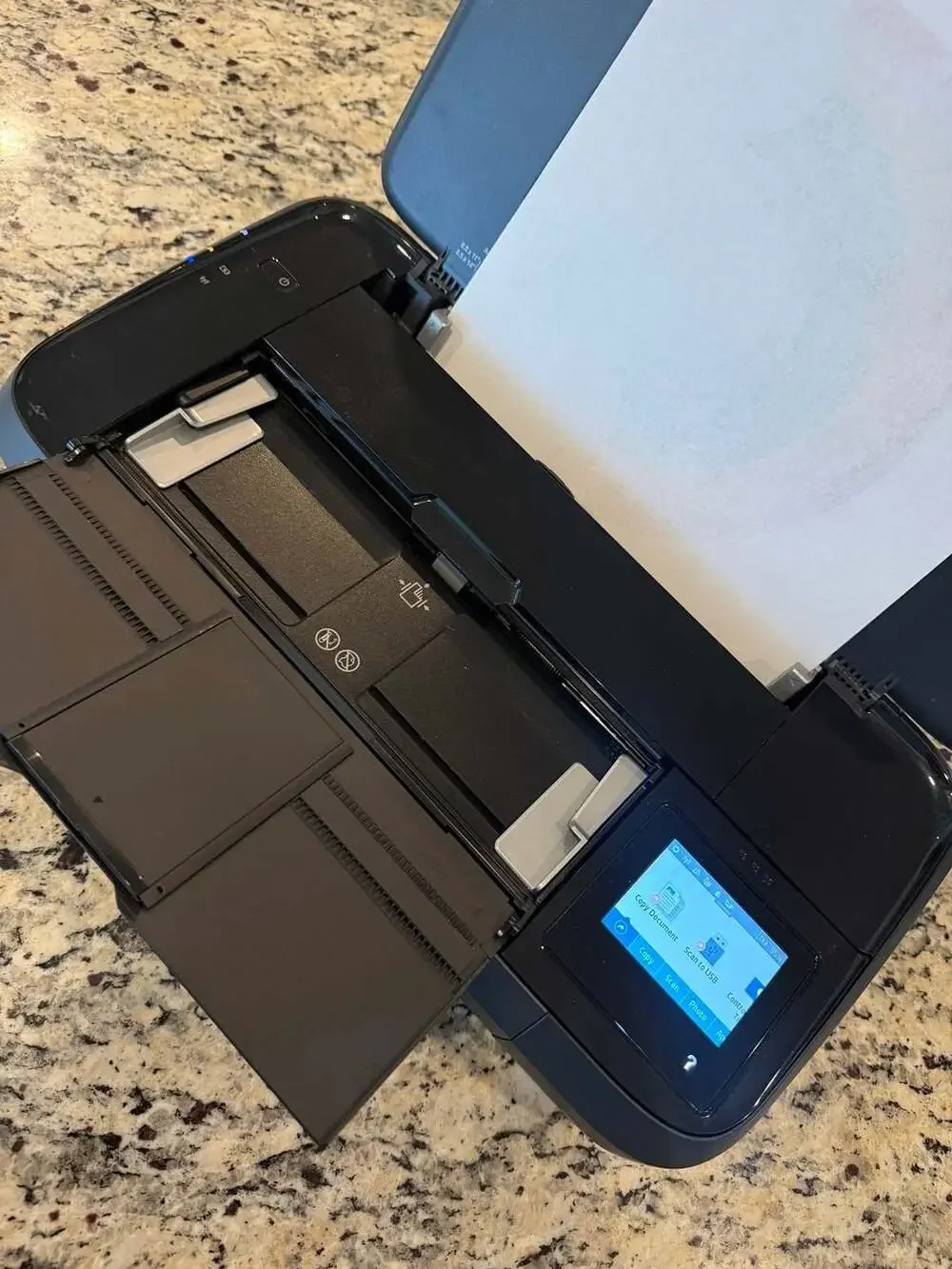 HP OfficeJet 250 Mobile All-in-One Printer tested works great !